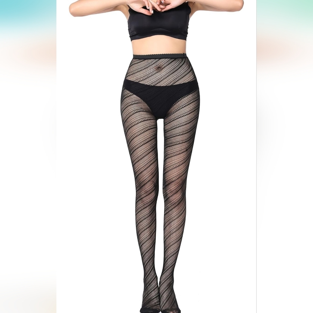 Patterned Fishnet Tights - Picture 3 of 3